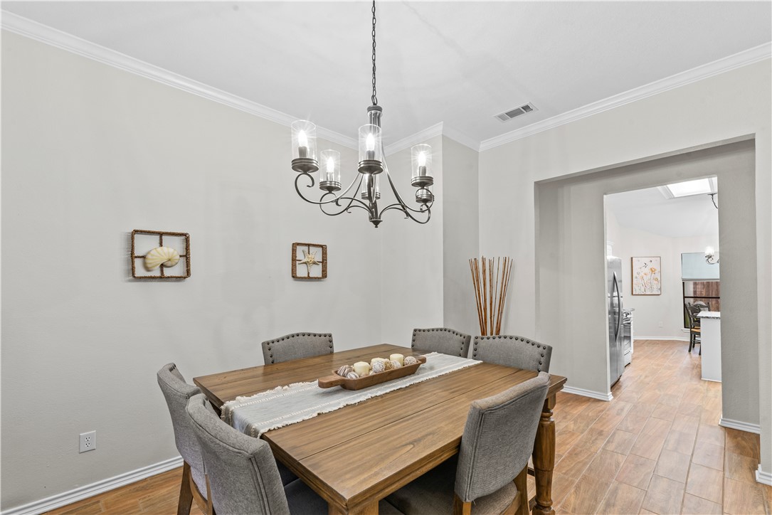 2205 Gershwin Property Photo 9