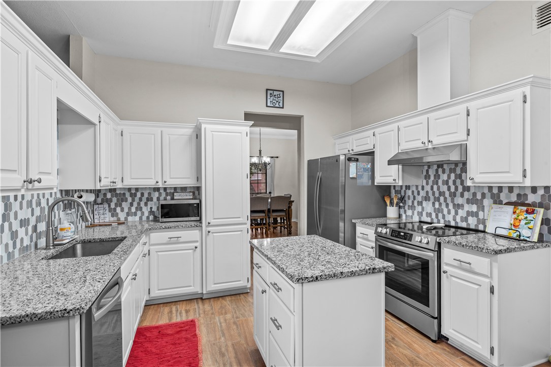 2205 Gershwin Property Photo 11
