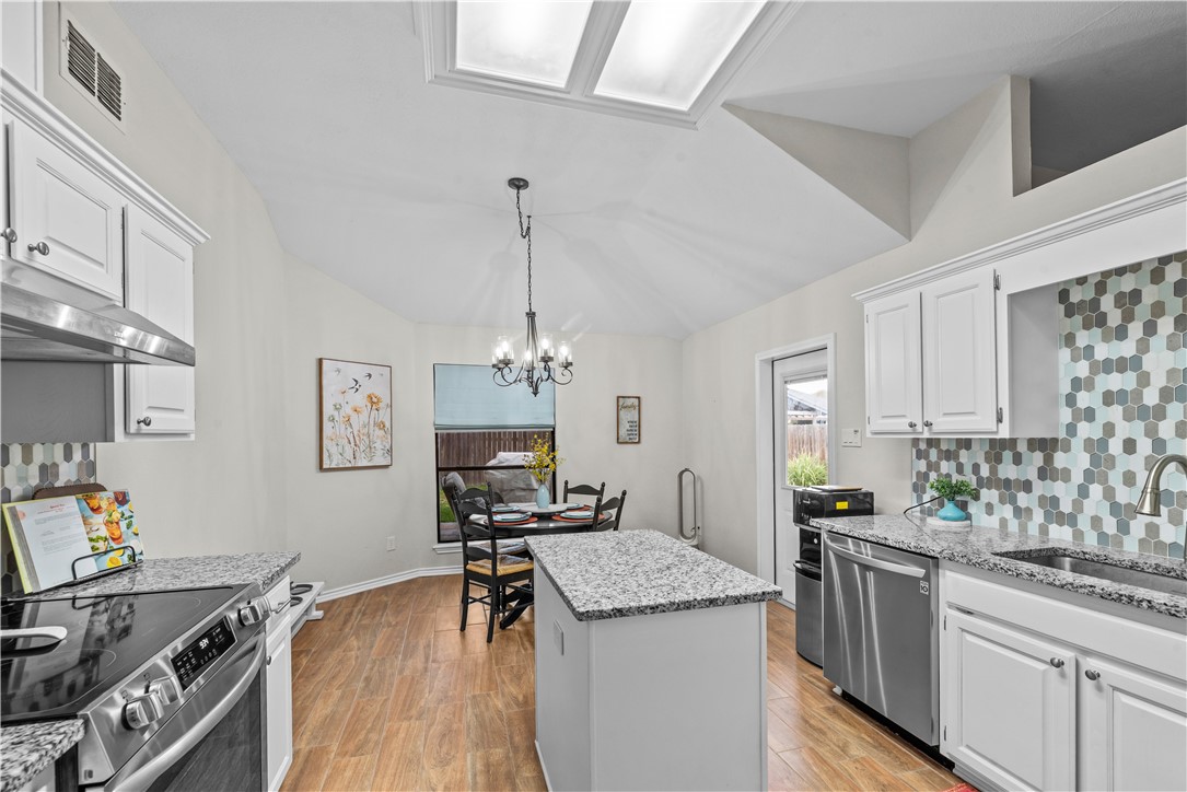 2205 Gershwin Property Photo 13