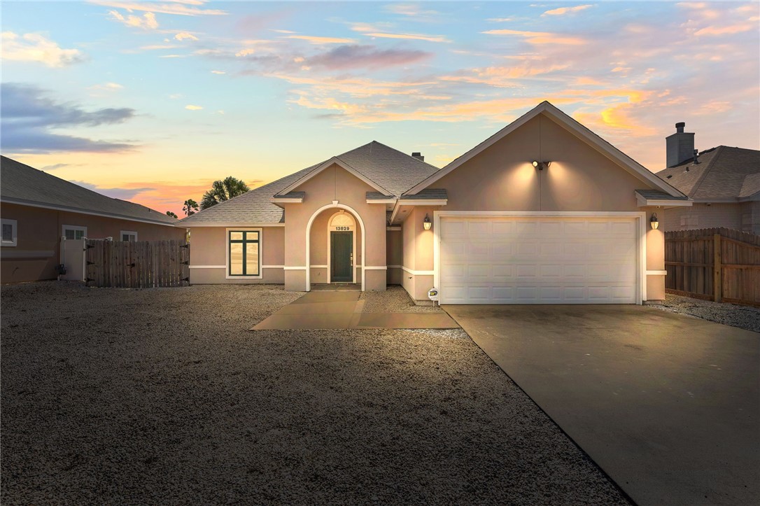 13829 Halyard Dr Property Photo