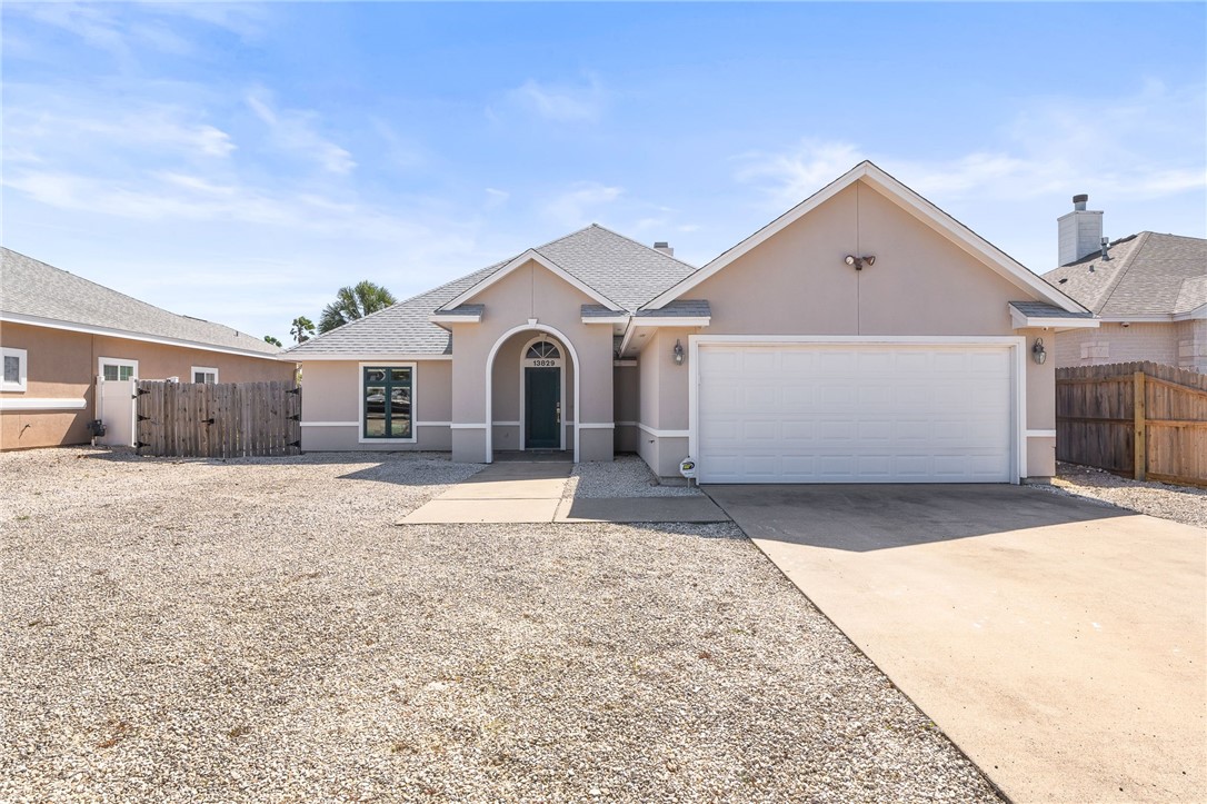13829 Halyard Dr Property Photo 3