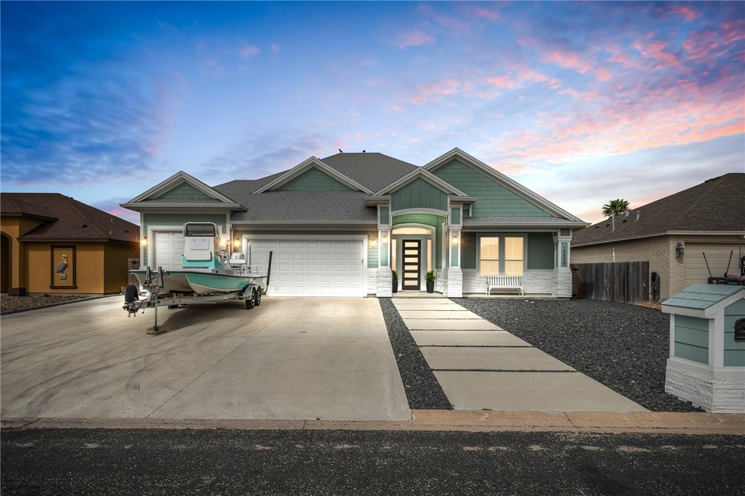 15509 Finistere St Property Photo