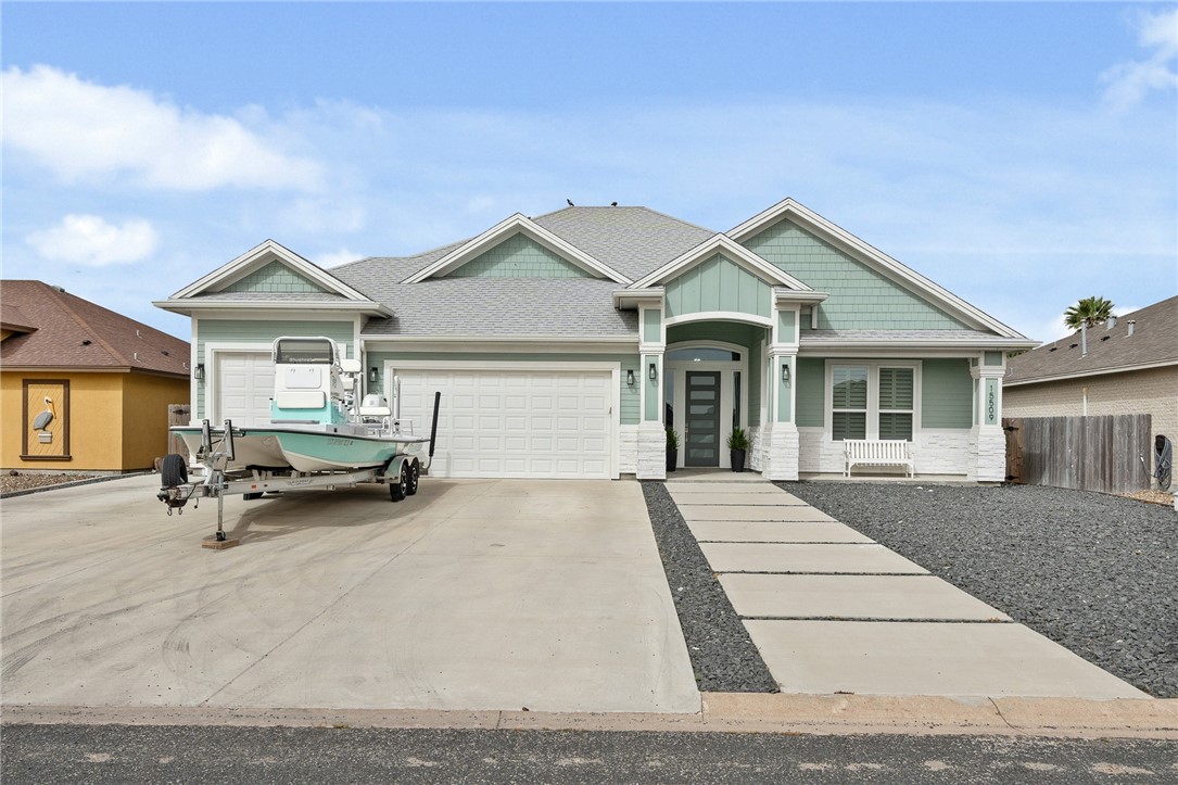 15509 Finistere St Property Photo 2