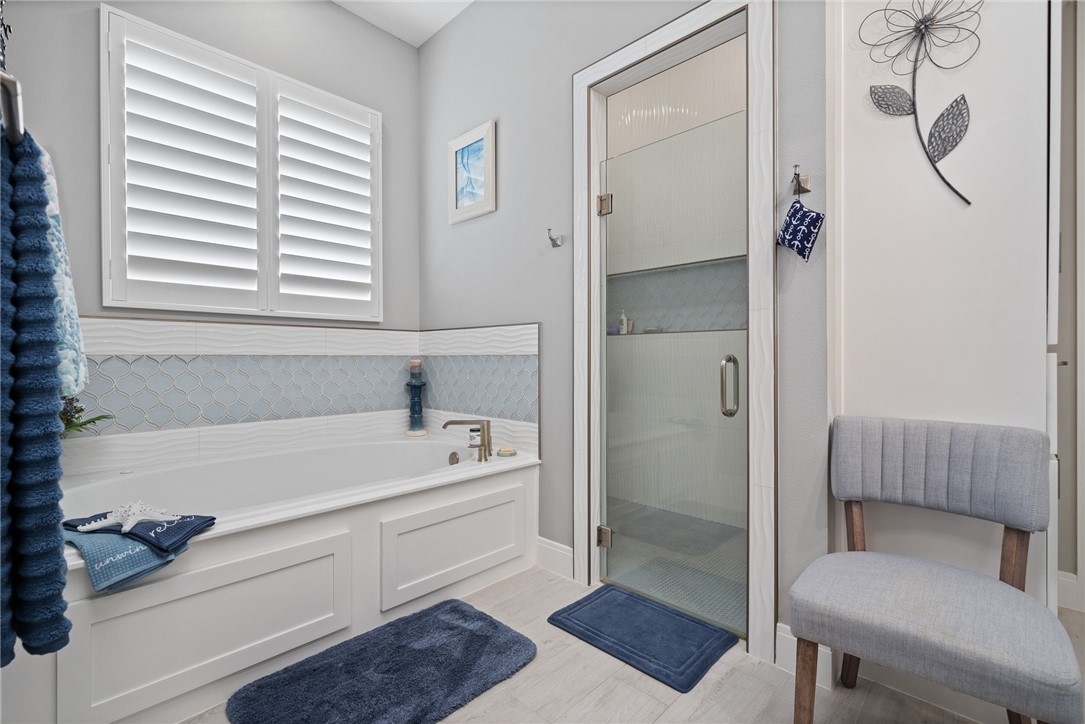 15509 Finistere St Property Photo 21