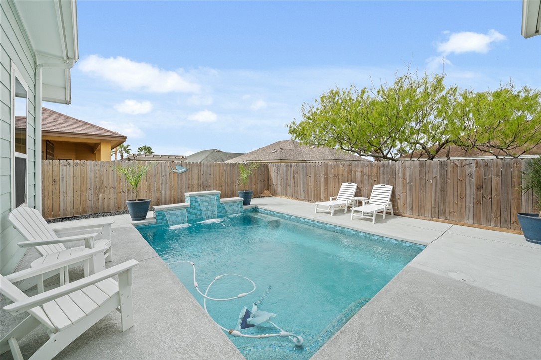 15509 Finistere St Property Photo 34