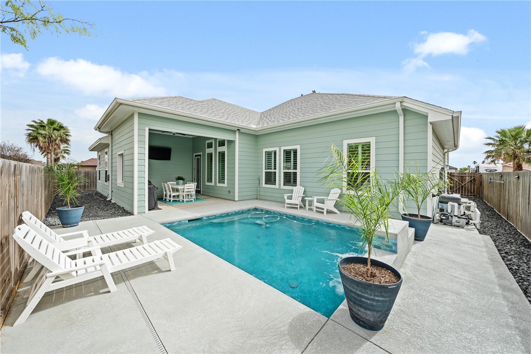 15509 Finistere St Property Photo 35