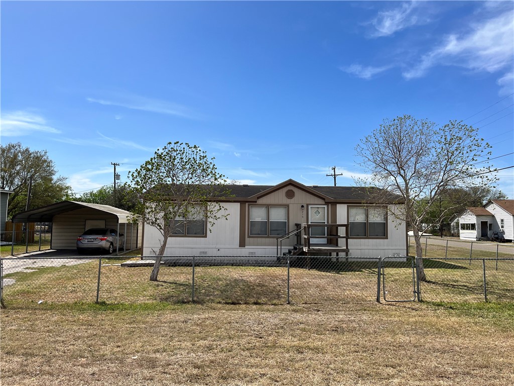 215 Elsie Ave Property Photo