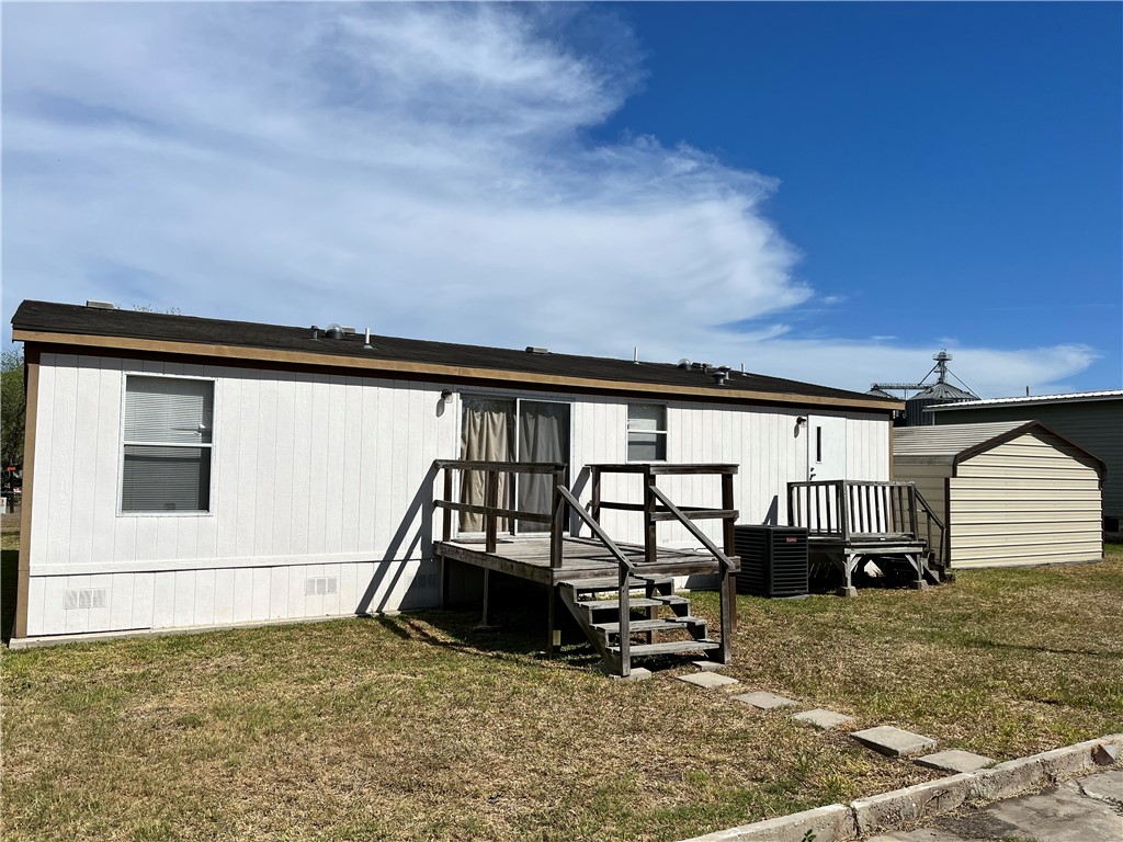 215 Elsie Ave Property Photo 4