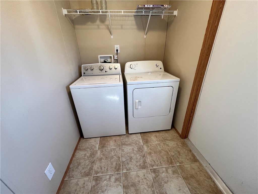 215 Elsie Ave Property Photo 20