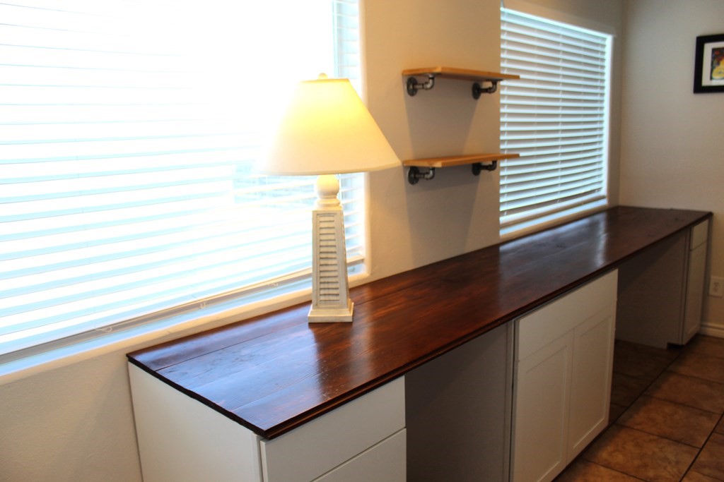 143 Lakeshore Drive Property Photo 13