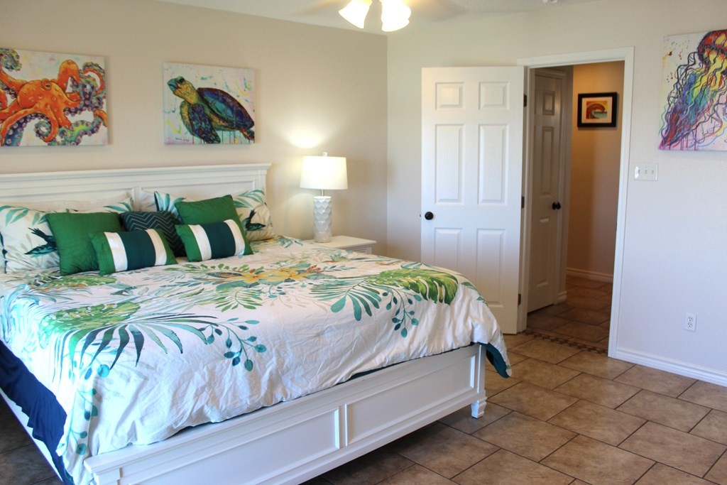 143 Lakeshore Drive Property Photo 18