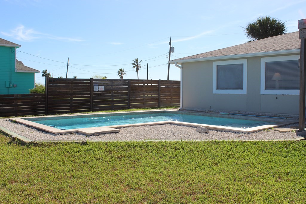 143 Lakeshore Drive Property Photo 23