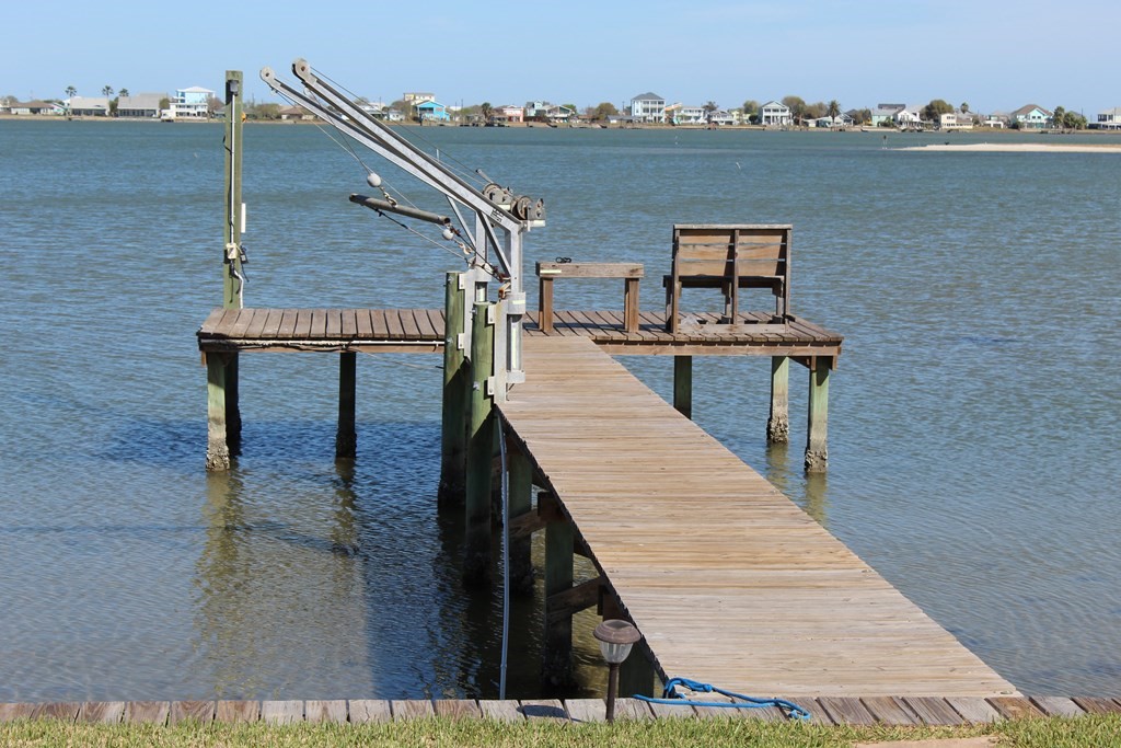 143 Lakeshore Drive Property Photo 35