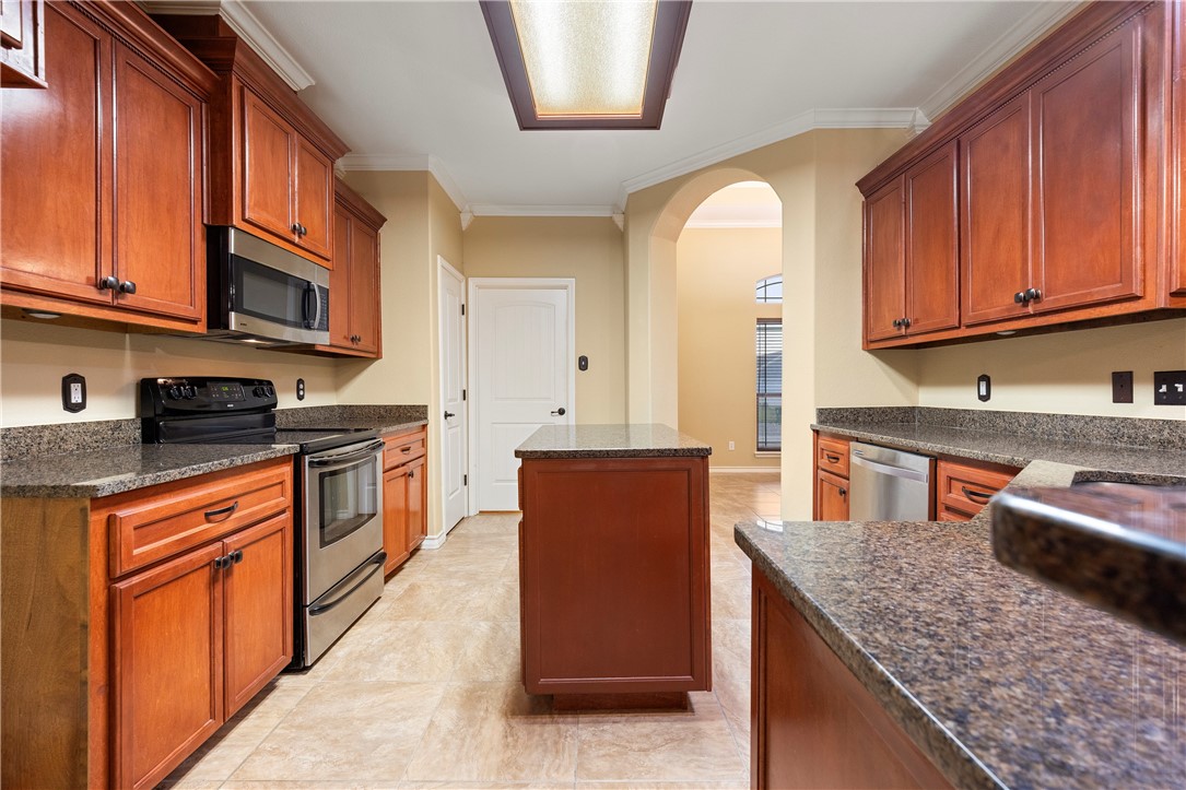 5817 Aava Property Photo 8
