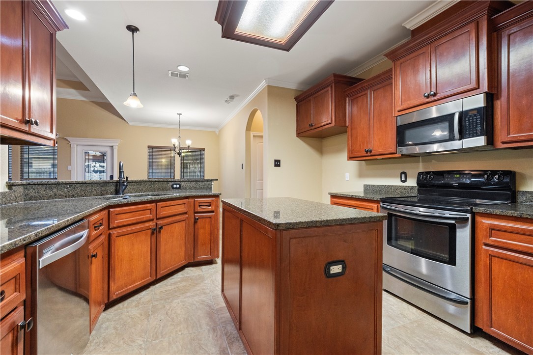 5817 Aava Property Photo 9