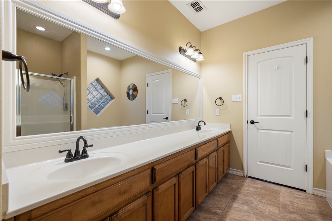 5817 Aava Property Photo 18