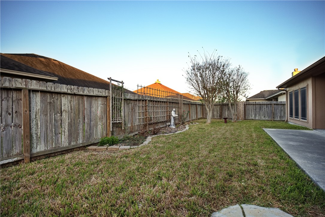 5817 Aava Property Photo 28