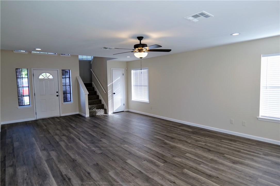 3022 Chapel Creek Dr Property Photo 6