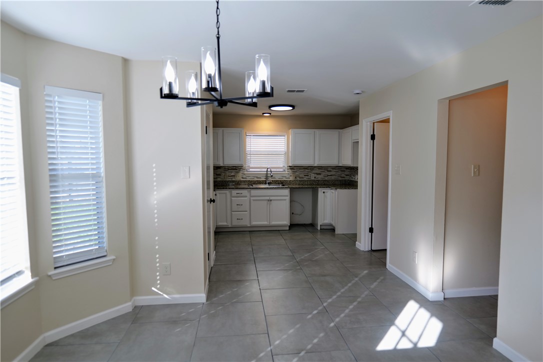 3022 Chapel Creek Dr Property Photo 7