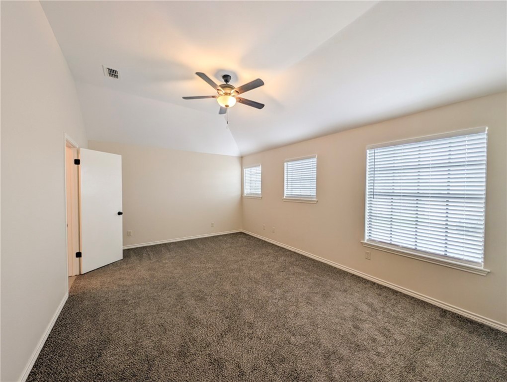 3022 Chapel Creek Dr Property Photo 12