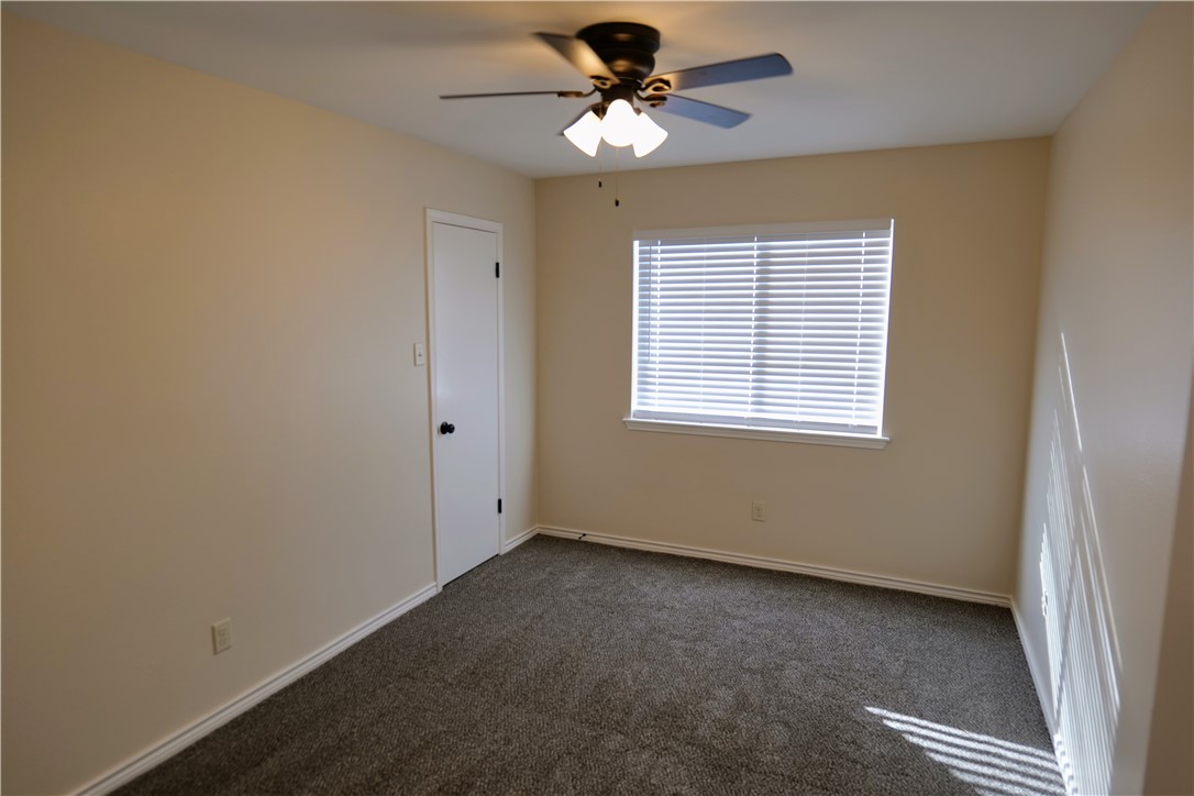 3022 Chapel Creek Dr Property Photo 17