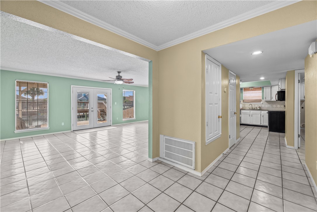 15445 Cruiser St B Property Photo 8