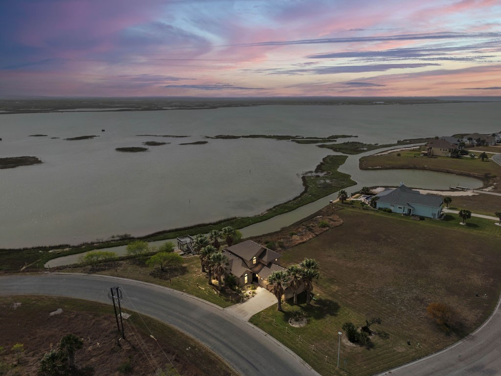 1022 Cape Velero Dr Property Photo 4