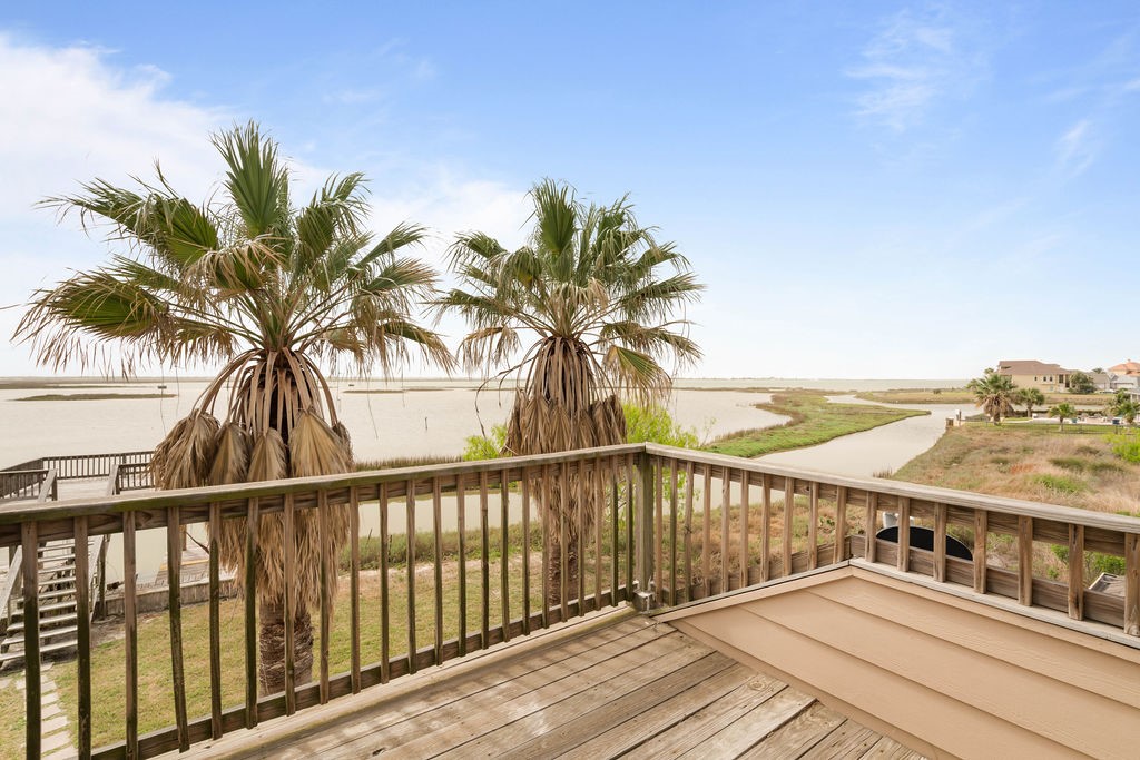 1022 Cape Velero Dr Property Photo 7