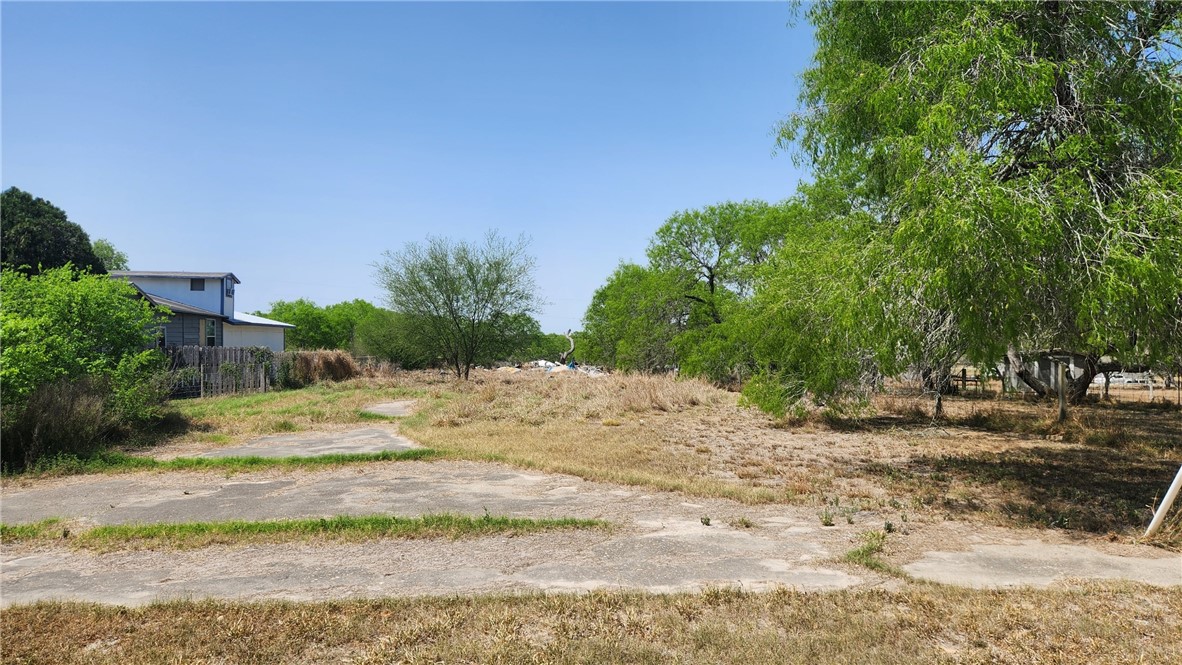 237 N County Road 1035 Property Photo