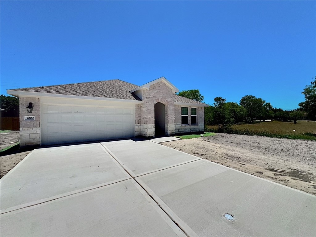 3002 Stone Creek Dr Property Photo 5