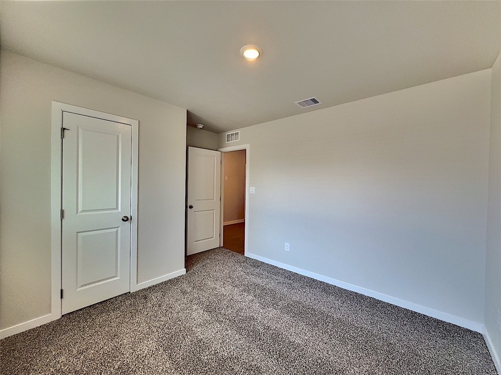 3002 Stone Creek Dr Property Photo 7