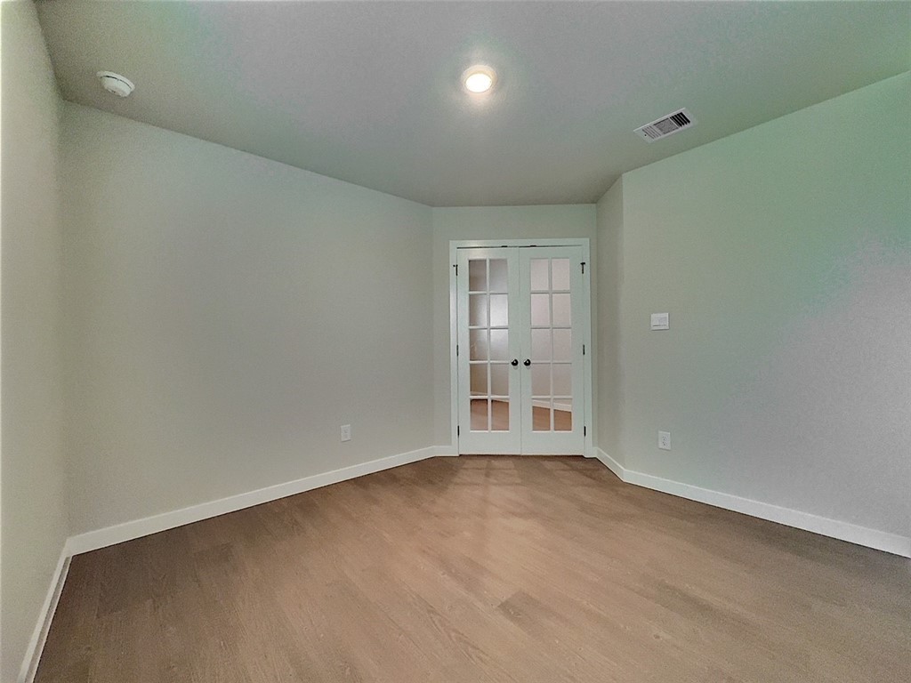 3002 Stone Creek Dr Property Photo 10