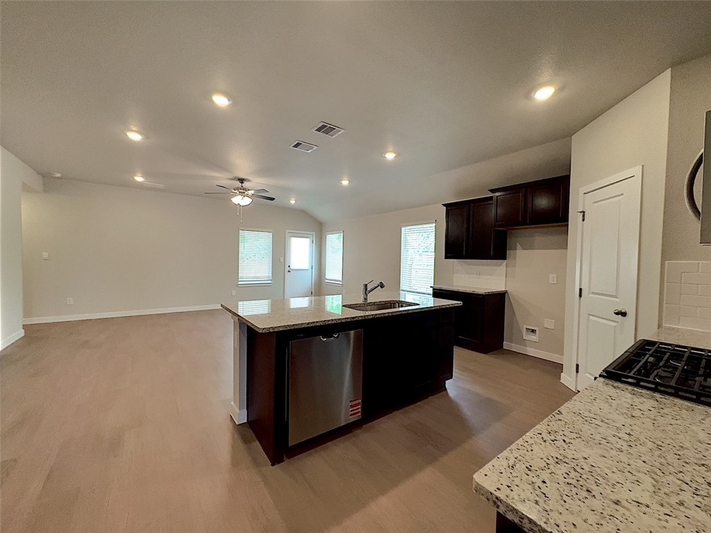 3002 Stone Creek Dr Property Photo 11