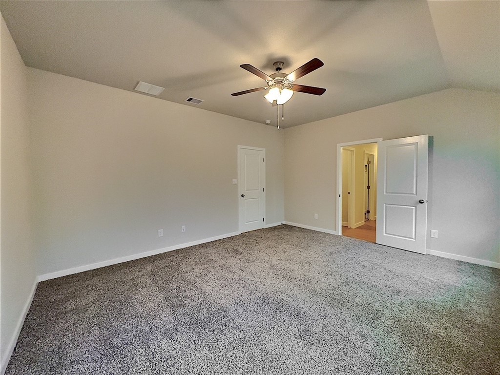 3002 Stone Creek Dr Property Photo 23