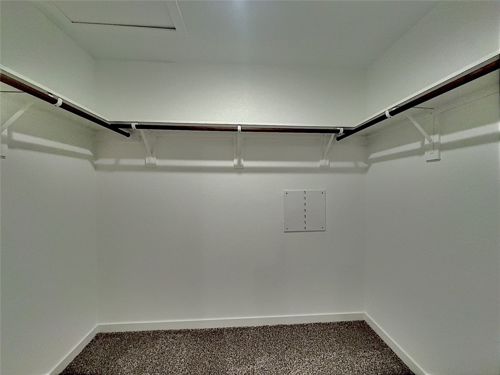 3002 Stone Creek Dr Property Photo 25