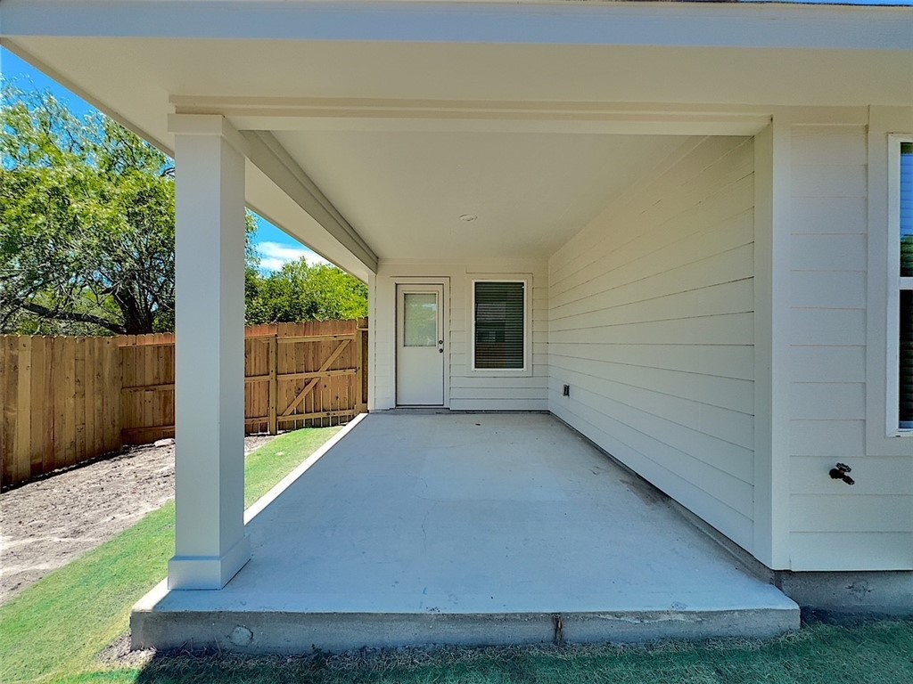 3002 Stone Creek Dr Property Photo 29