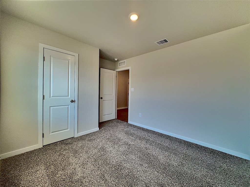 3014 Stone Creek Dr Property Photo 6