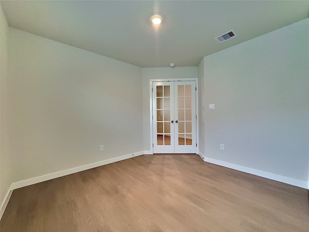 3014 Stone Creek Dr Property Photo 9