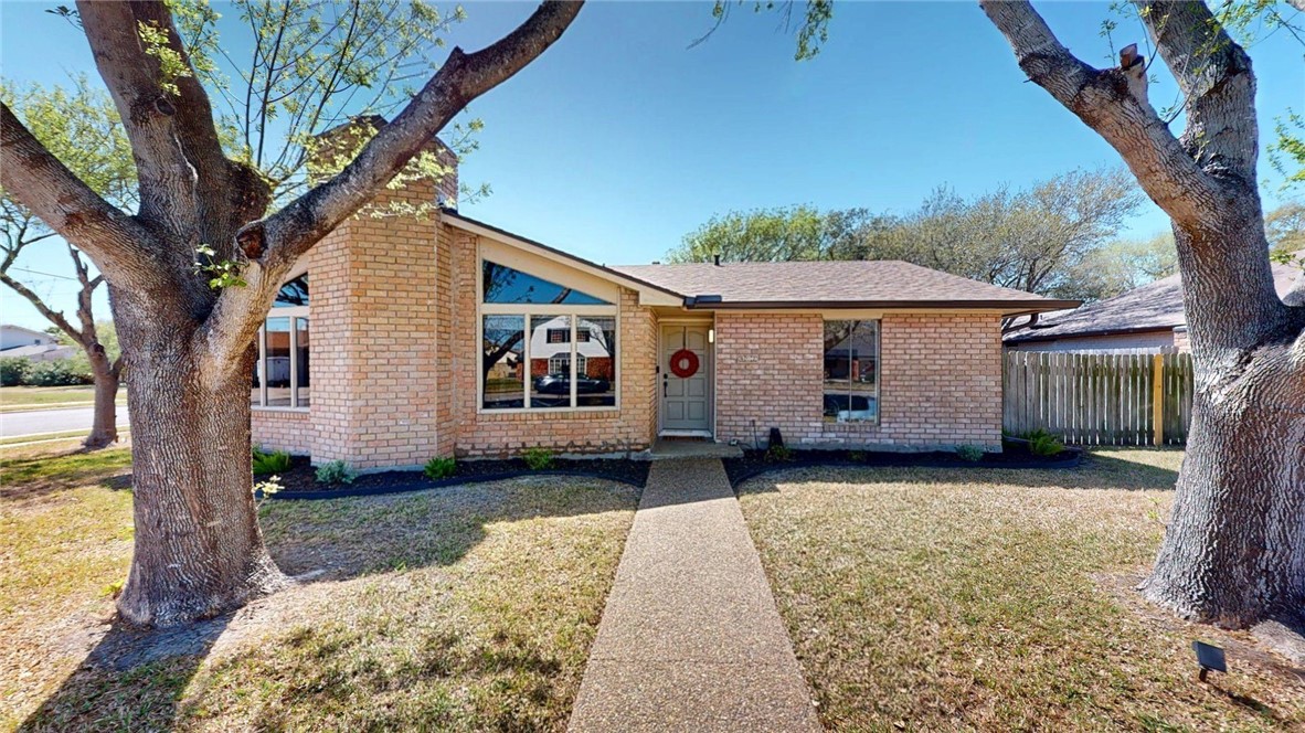 402 Seco Dr Property Photo 1