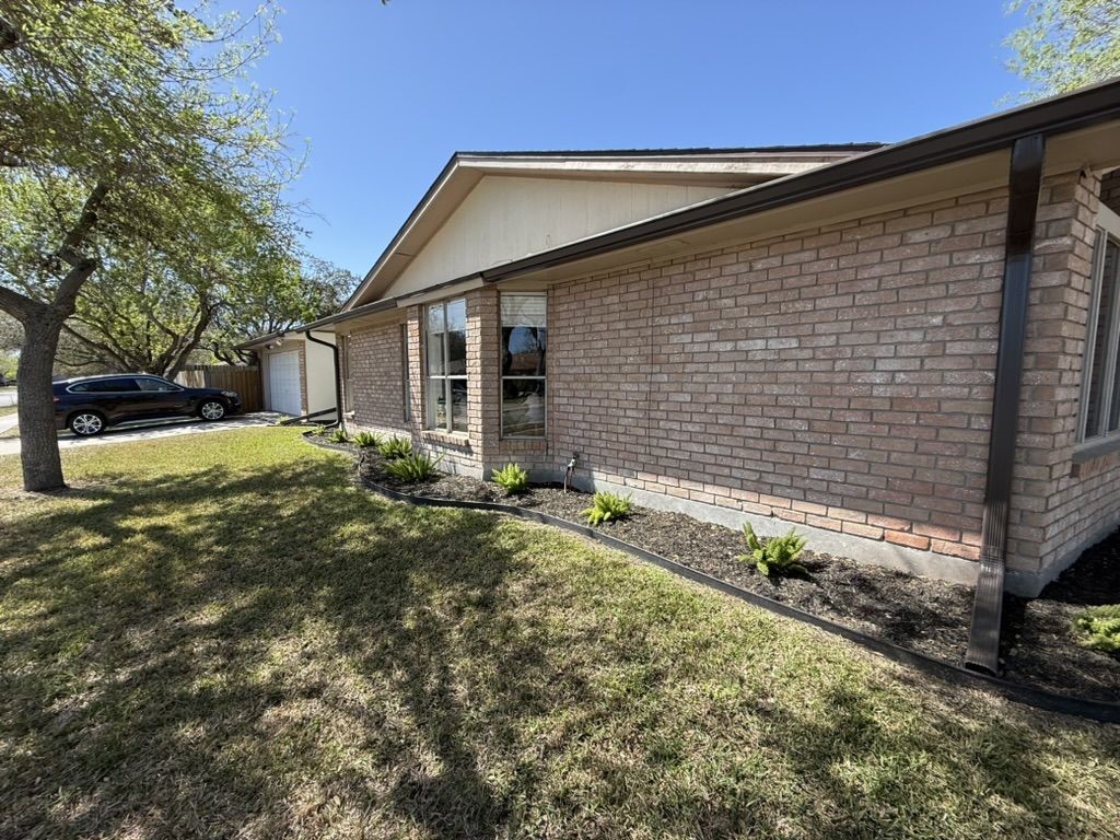 402 Seco Dr Property Photo 39
