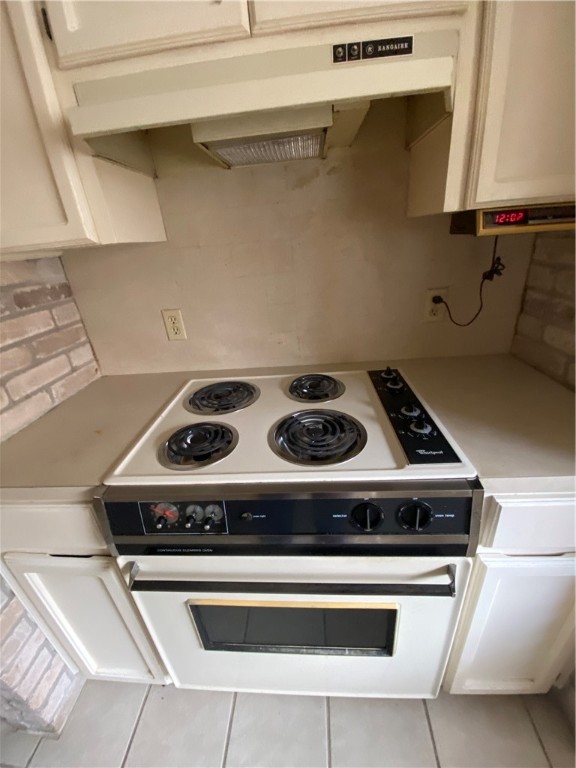 3121 Dunbarton Oak St Property Photo 13