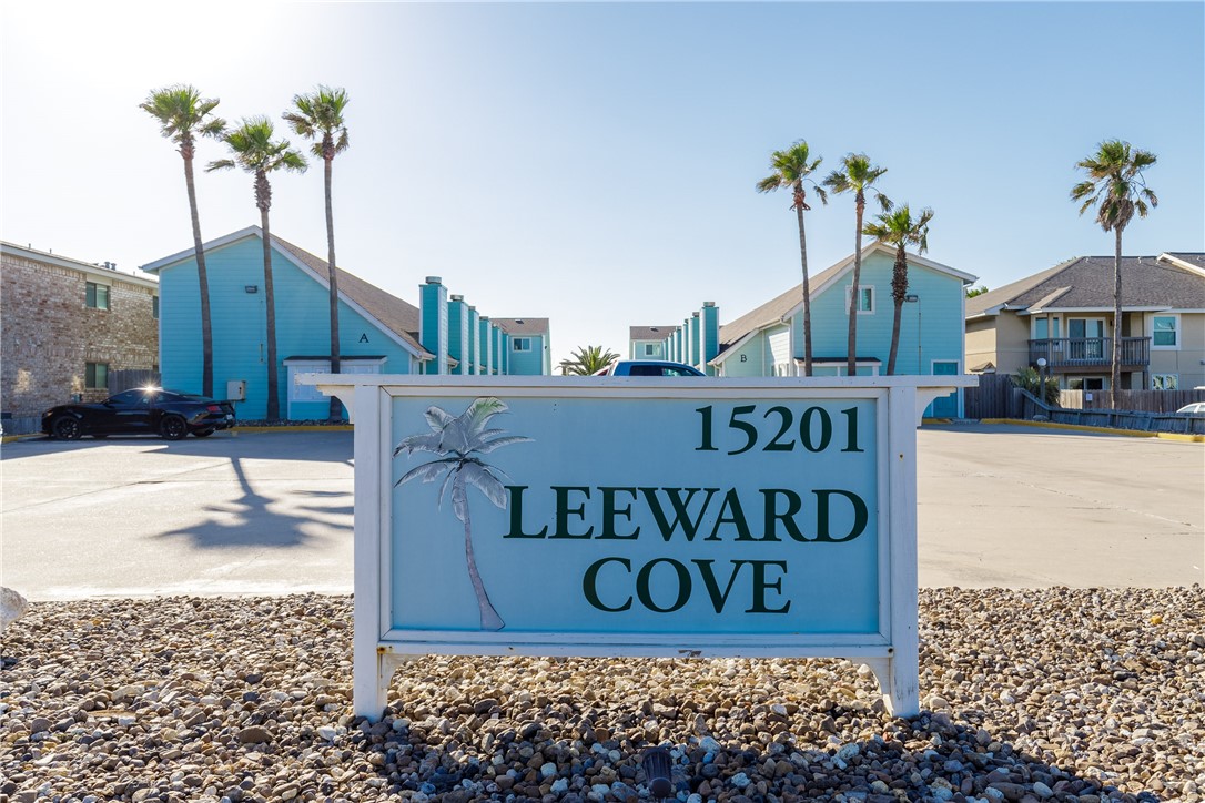 15201 Leeward Dr Property Photo 4