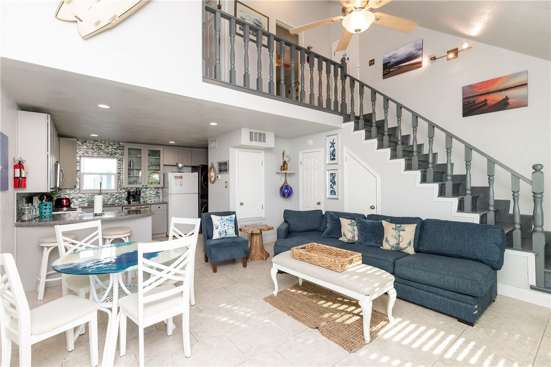 15201 Leeward Dr A1 Property Photo 6