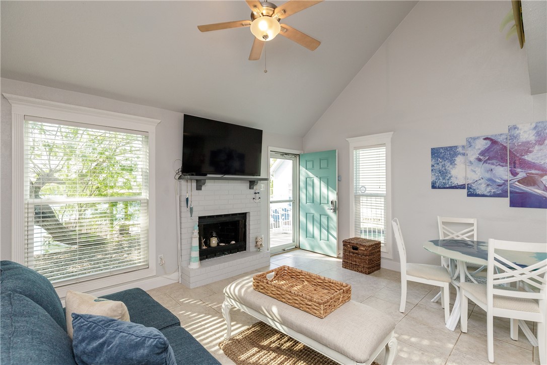 15201 Leeward Dr A1 Property Photo 9