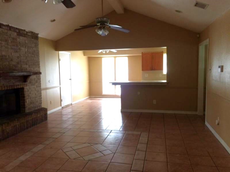 3438 Venture St Property Photo 3