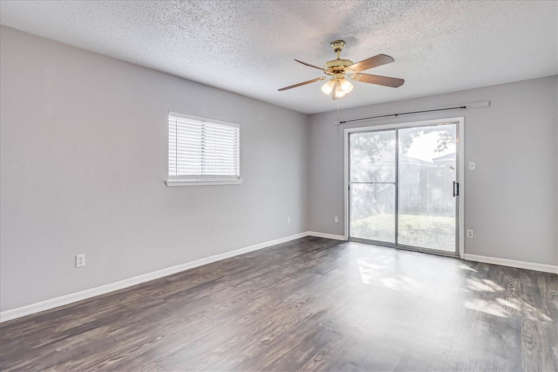 905 Red Poll Property Photo 15