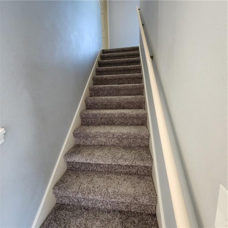 2206 Encino Dr Property Photo 8