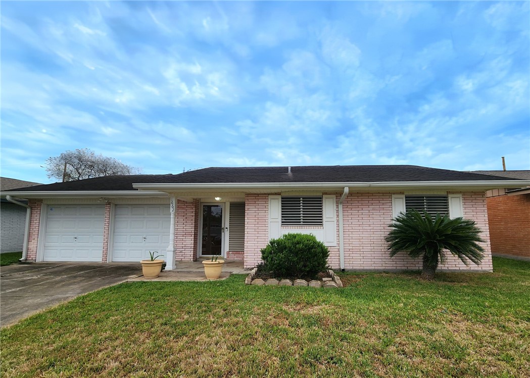 1662 Spicewood Dr Property Photo