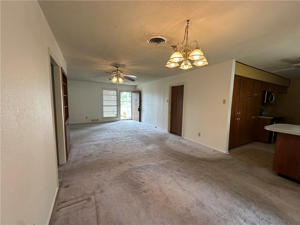 1662 Spicewood Dr Property Photo 6