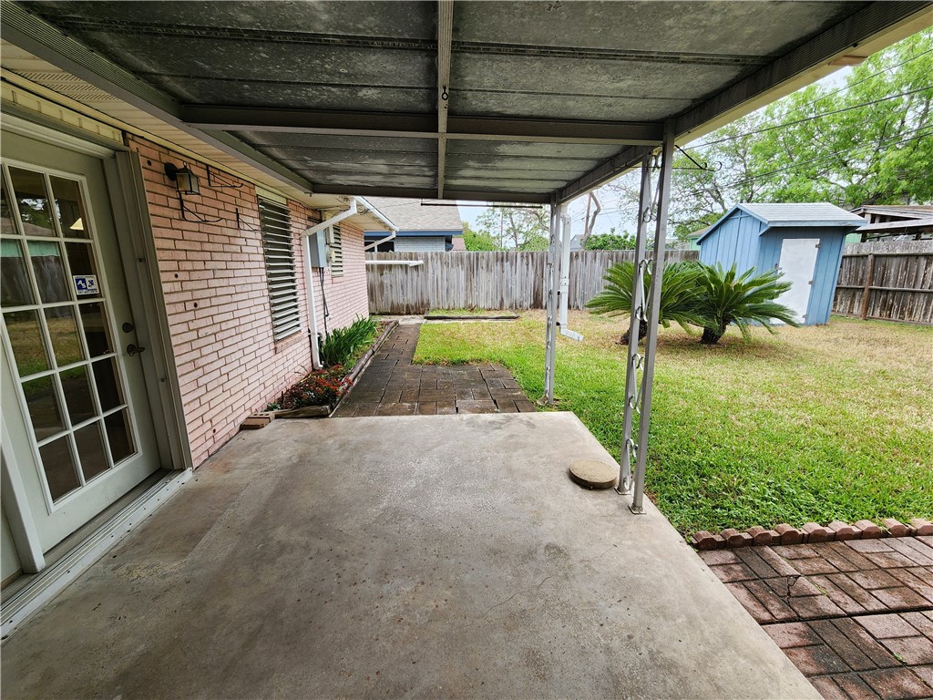 1662 Spicewood Dr Property Photo 39